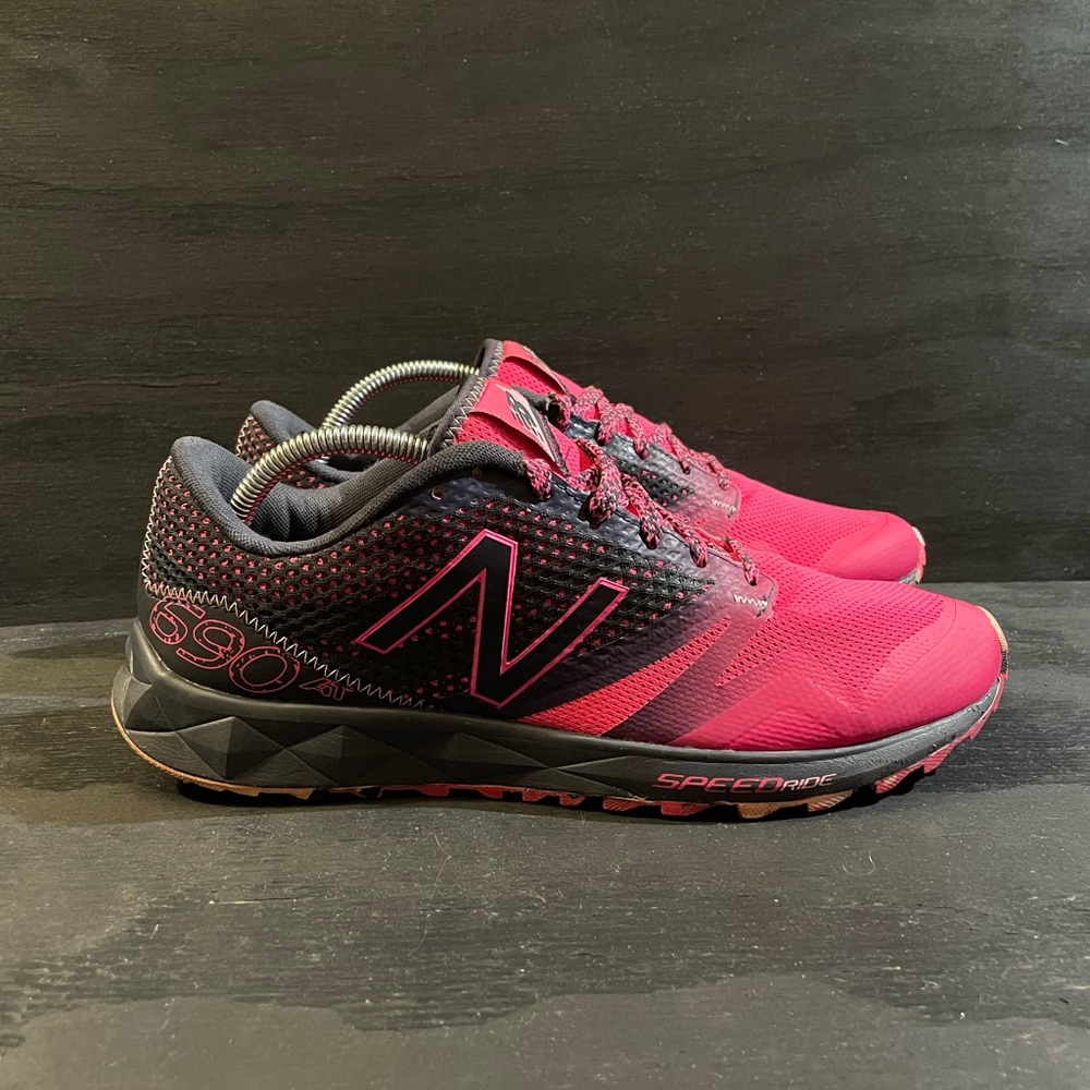 New Balance 690 Women’s Size 11. - Picture 2 of 9